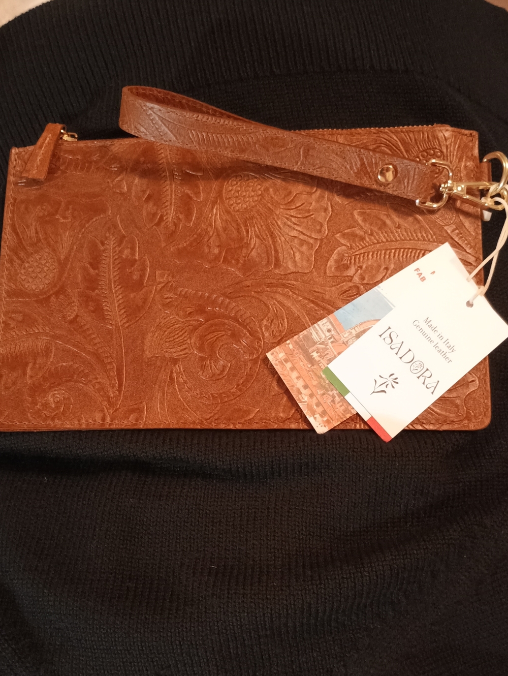 NWTS Iadora Made in Italy Genuine Leather Embossed Floral Wristlet Brown